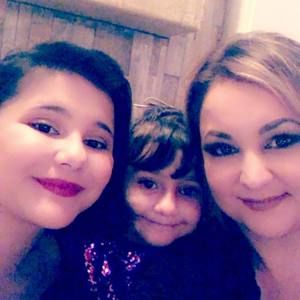 Meet your Posher, Mandy n adolfo